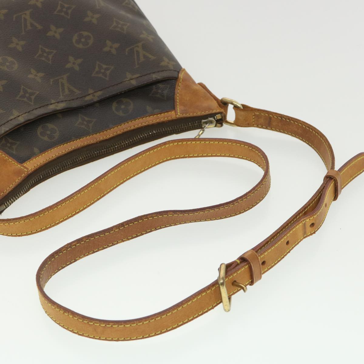 LOUIS VUITTON Monogram Odeon PM Shoulder Bag M56390 LV Auth 38347