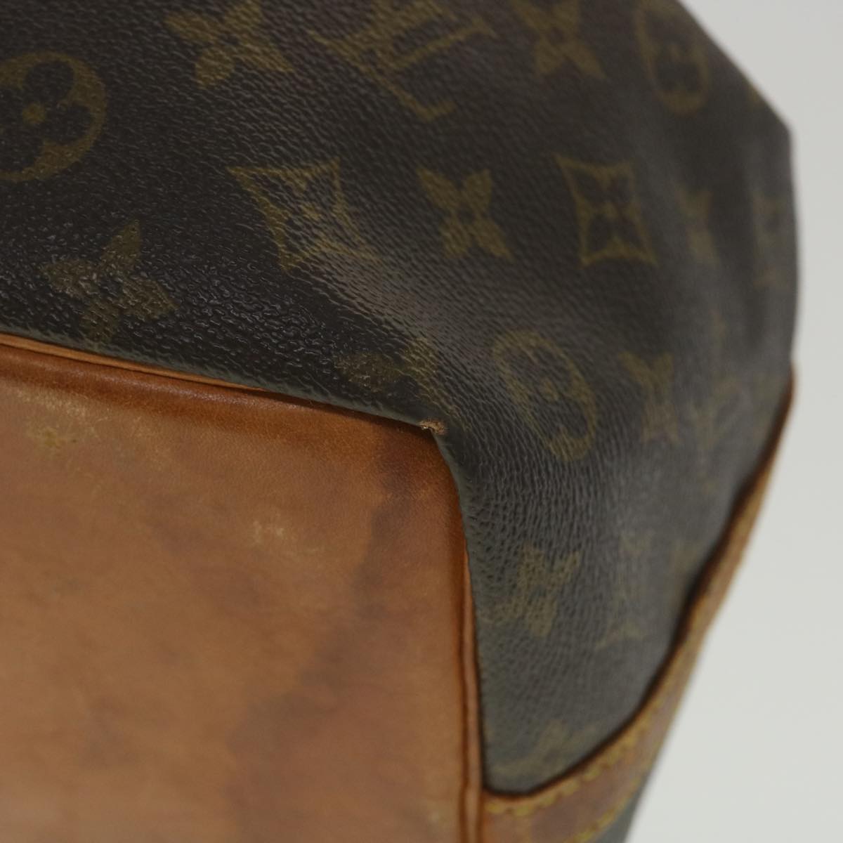 LOUIS VUITTON Monogram Petit Noe Shoulder Bag M42226 LV Auth 38442