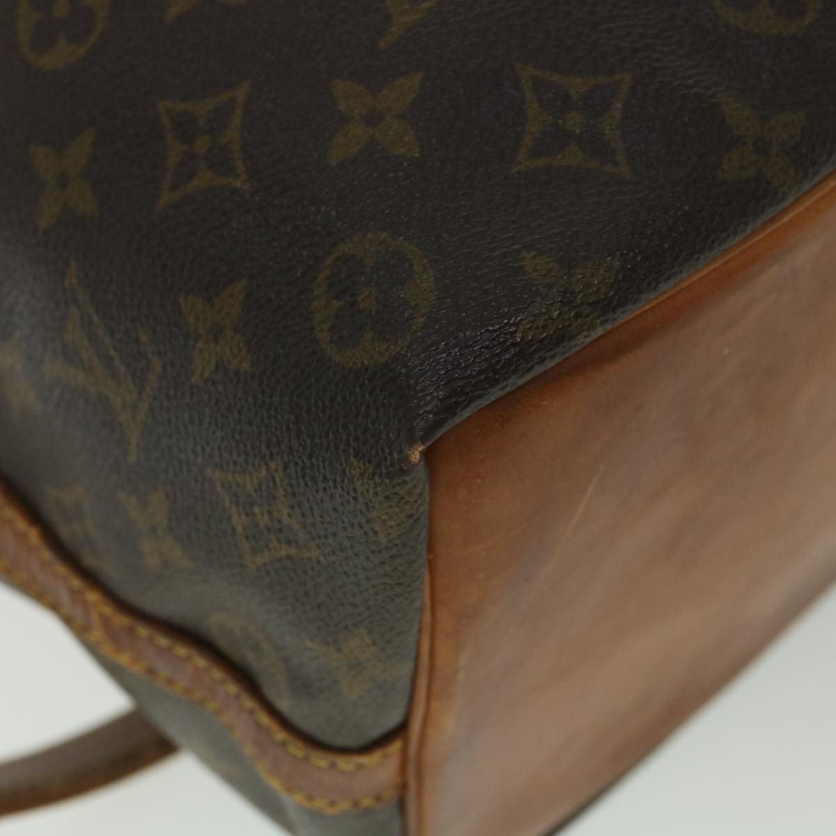 LOUIS VUITTON Monogram Petit Noe Shoulder Bag M42226 LV Auth 38442