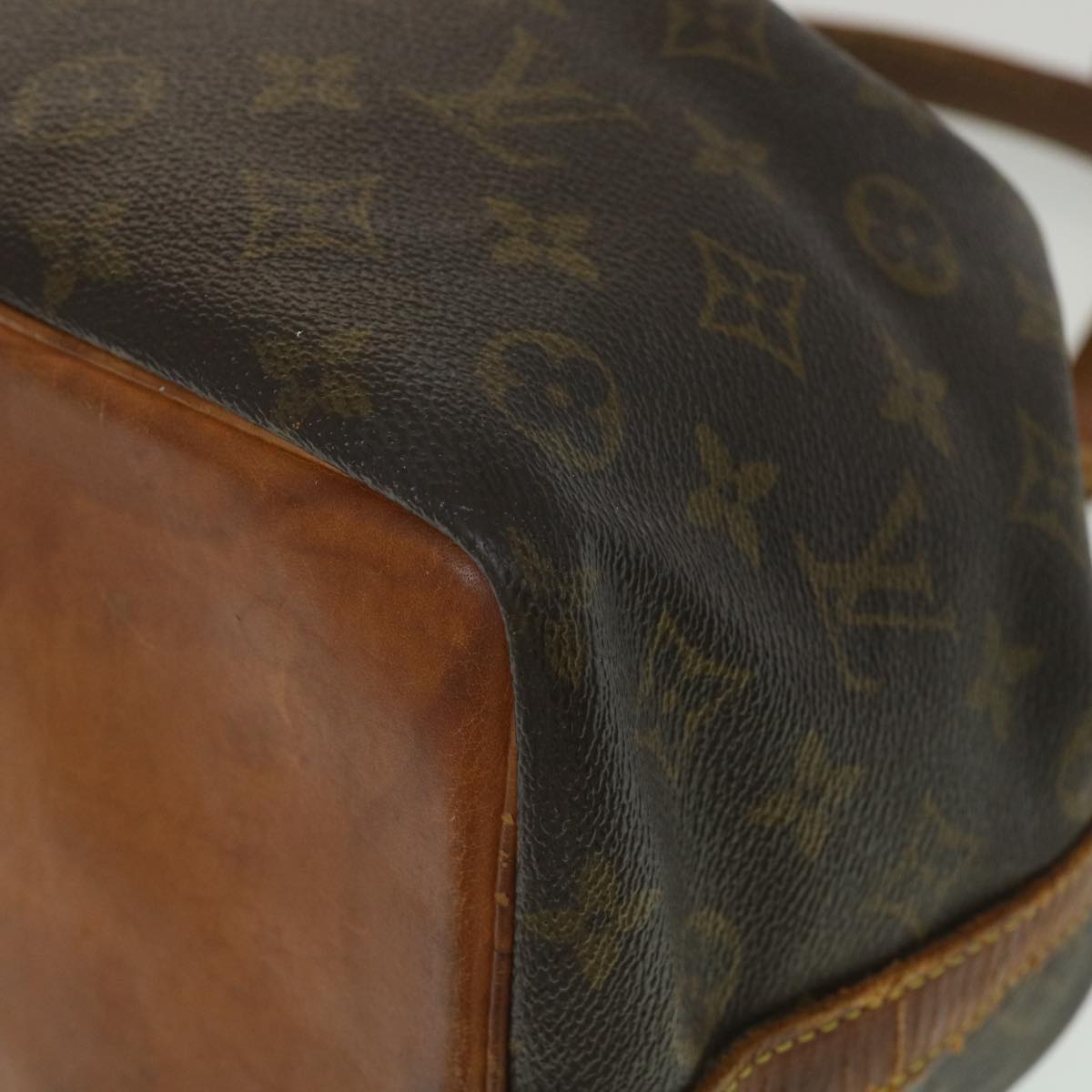 LOUIS VUITTON Monogram Petit Noe Shoulder Bag M42226 LV Auth 38442