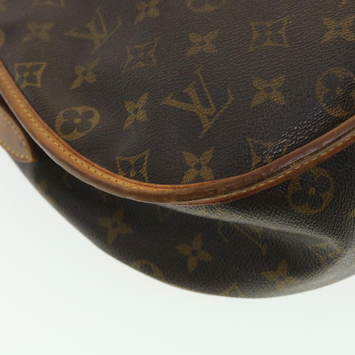 LOUIS VUITTON Monogram Menilmontant MM Shoulder Bag M40473 LV Auth 38458