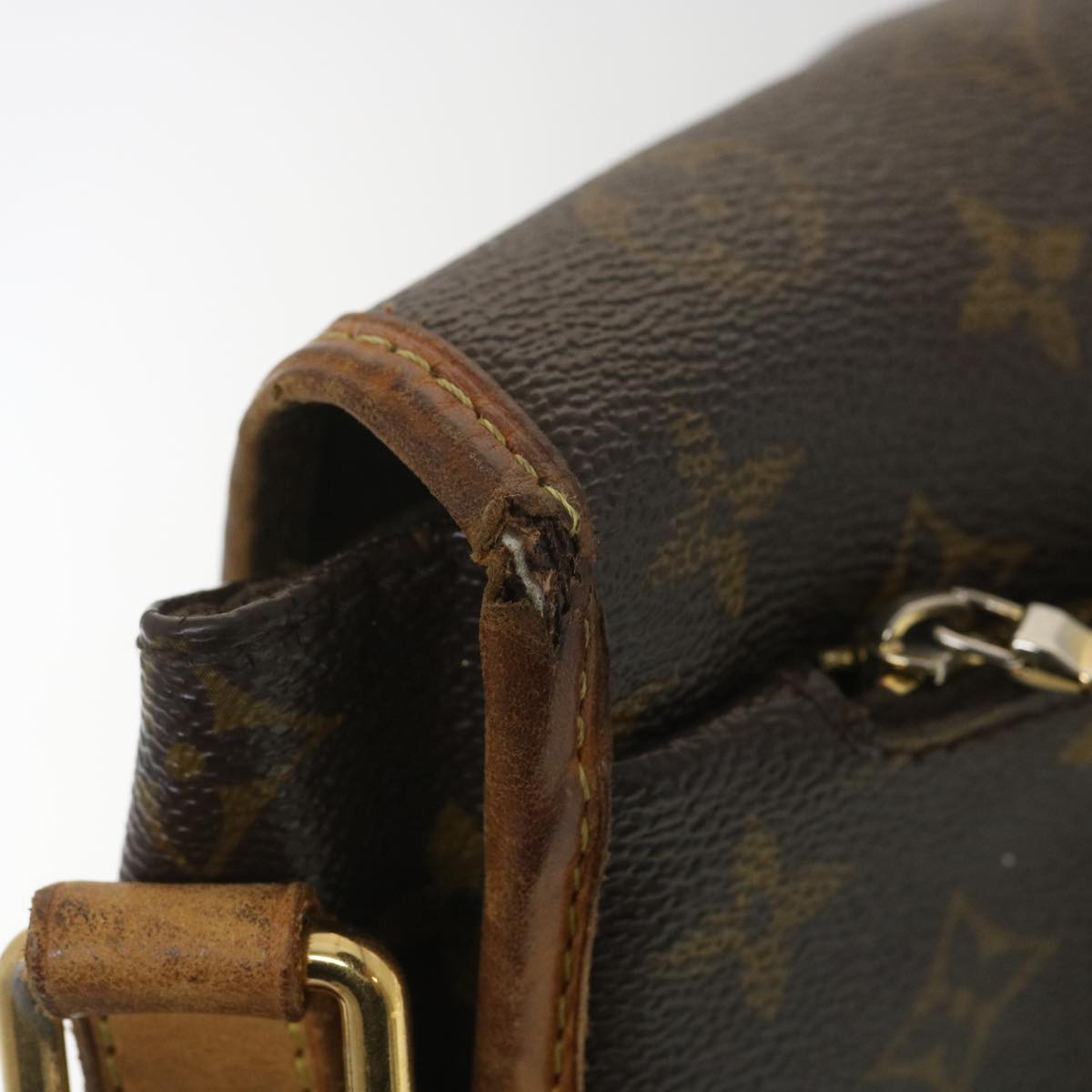 LOUIS VUITTON Monogram Menilmontant MM Shoulder Bag M40473 LV Auth 38458