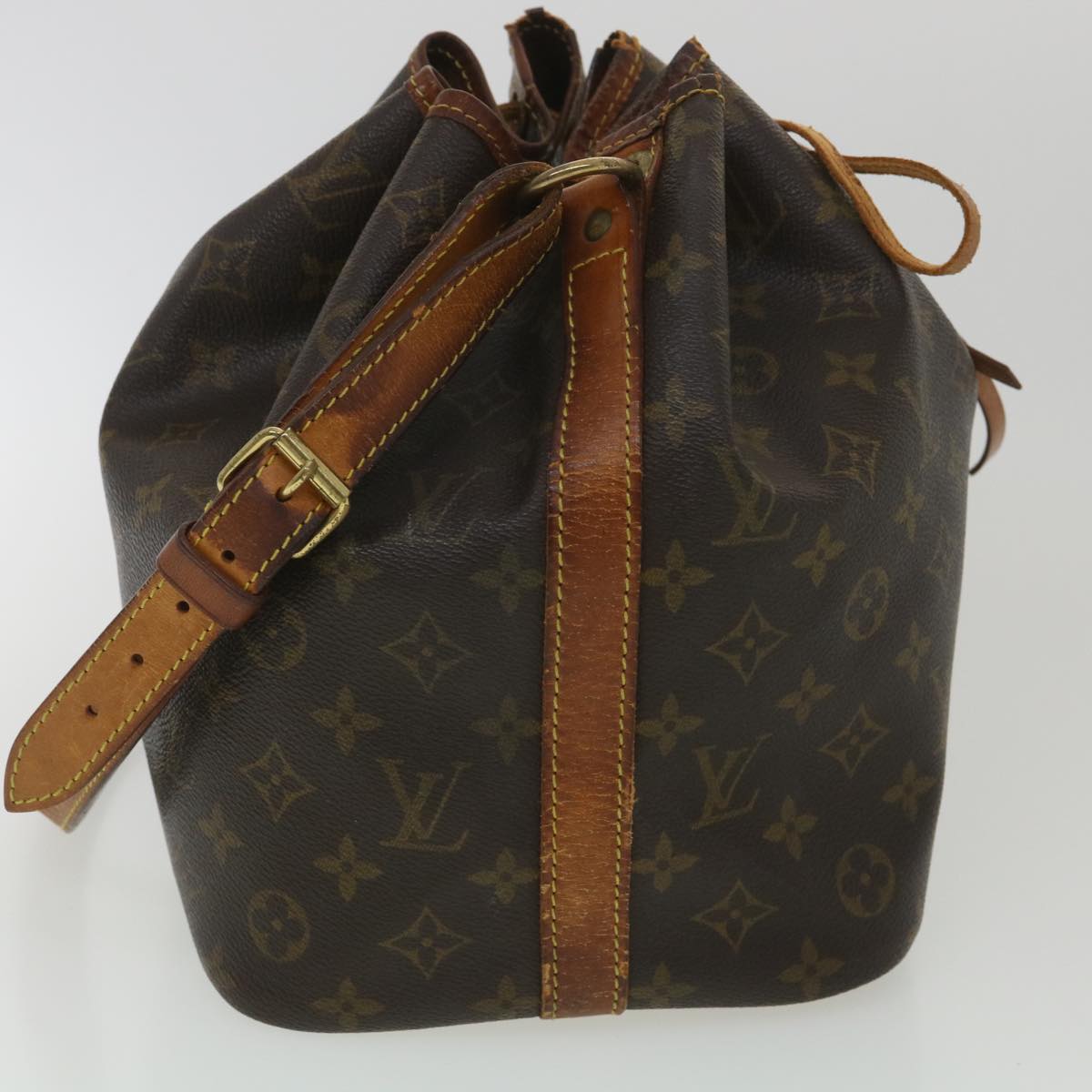 LOUIS VUITTON Monogram Petit Noe Shoulder Bag M42226 LV Auth 38539