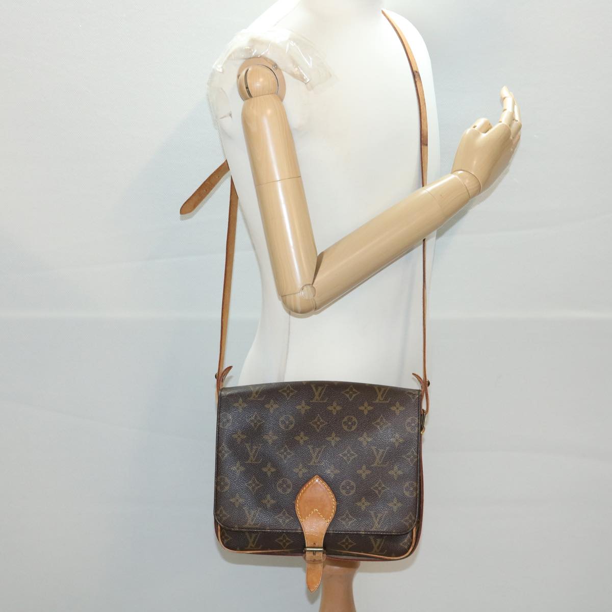 LOUIS VUITTON Monogram Cartouchiere GM Shoulder Bag M51252 LV Auth 38540