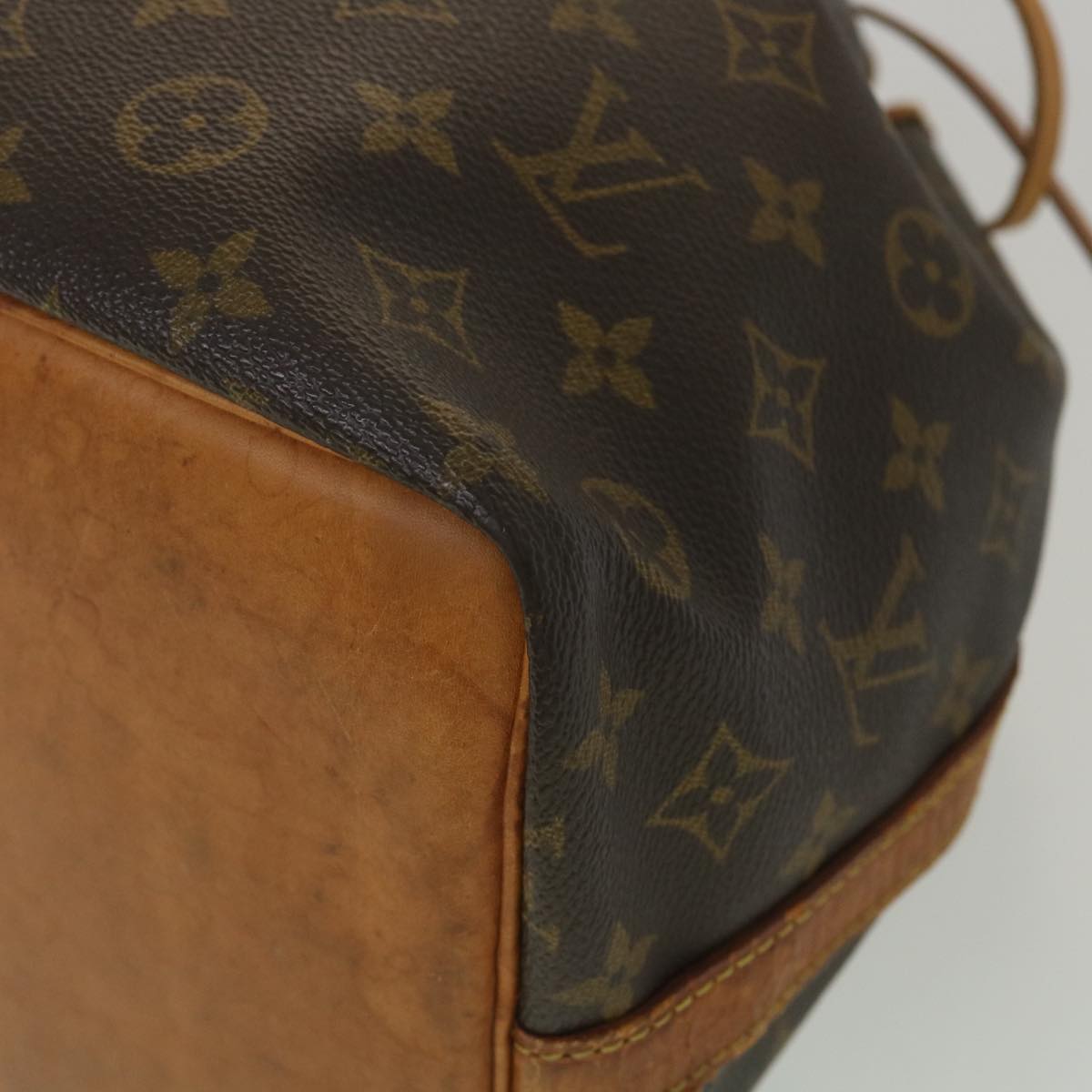 LOUIS VUITTON Monogram Petit Noe Shoulder Bag M42226 LV Auth 38572