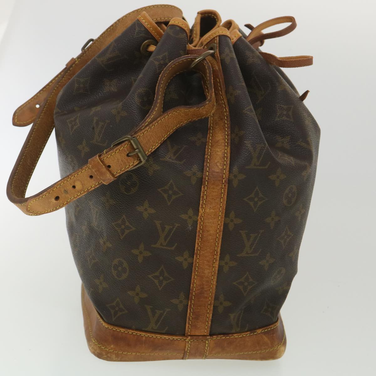 LOUIS VUITTON Monogram Noe Shoulder Bag M42224 LV Auth 38624