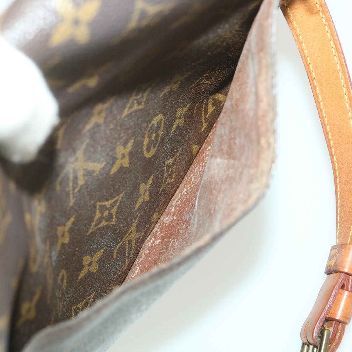 LOUIS VUITTON Monogram Saint Cloud GM Shoulder Bag M51242 LV Auth 38730