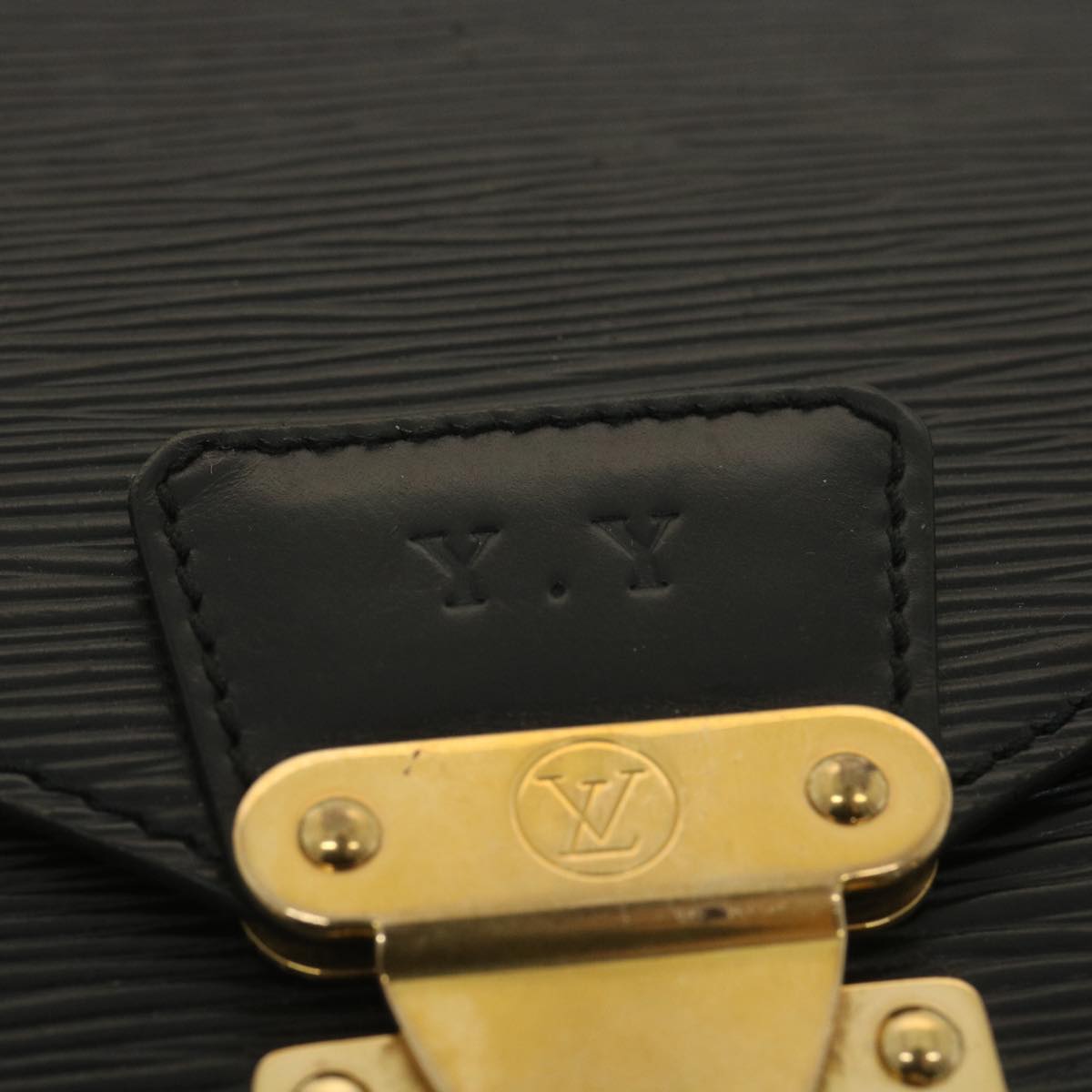 LOUIS VUITTON Epi Serie Dragonne Hand Bag Black M52612 LV Auth 38745