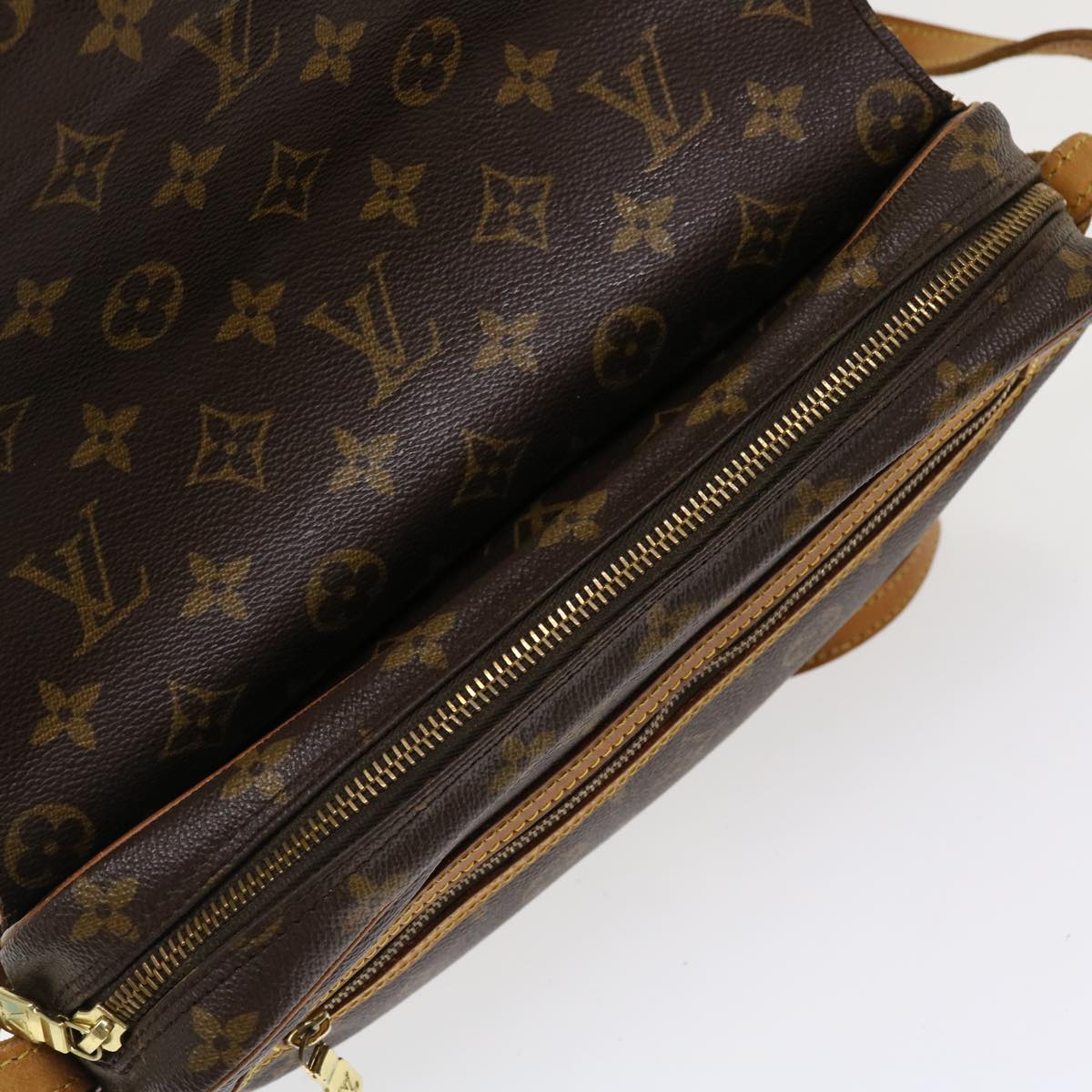 LOUIS VUITTON Monogram Saint Germain 28 Shoulder Bag M51207 LV Auth 38848