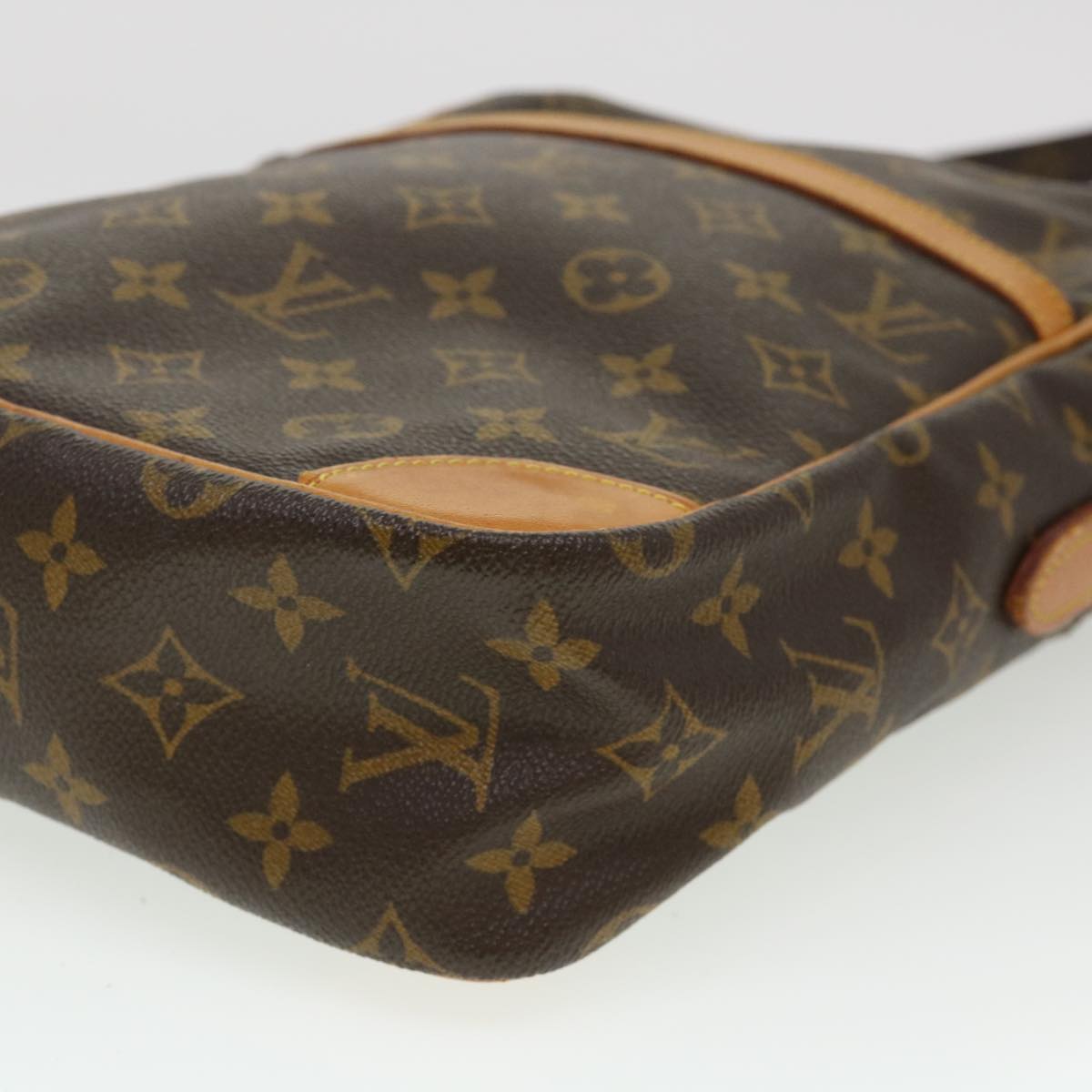 LOUIS VUITTON Monogram Danube MM Shoulder Bag M45264 LV Auth 38871