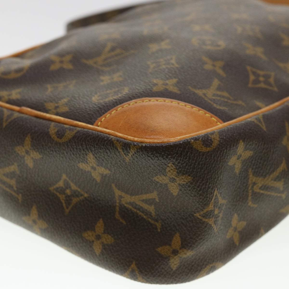 LOUIS VUITTON Monogram Danube MM Shoulder Bag M45264 LV Auth 38871