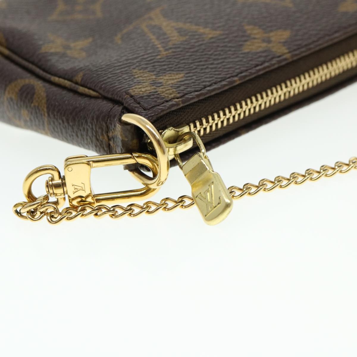 LOUIS VUITTON Monogram Vivienne Mini Pochette Accessoires M68490 Auth 38946A