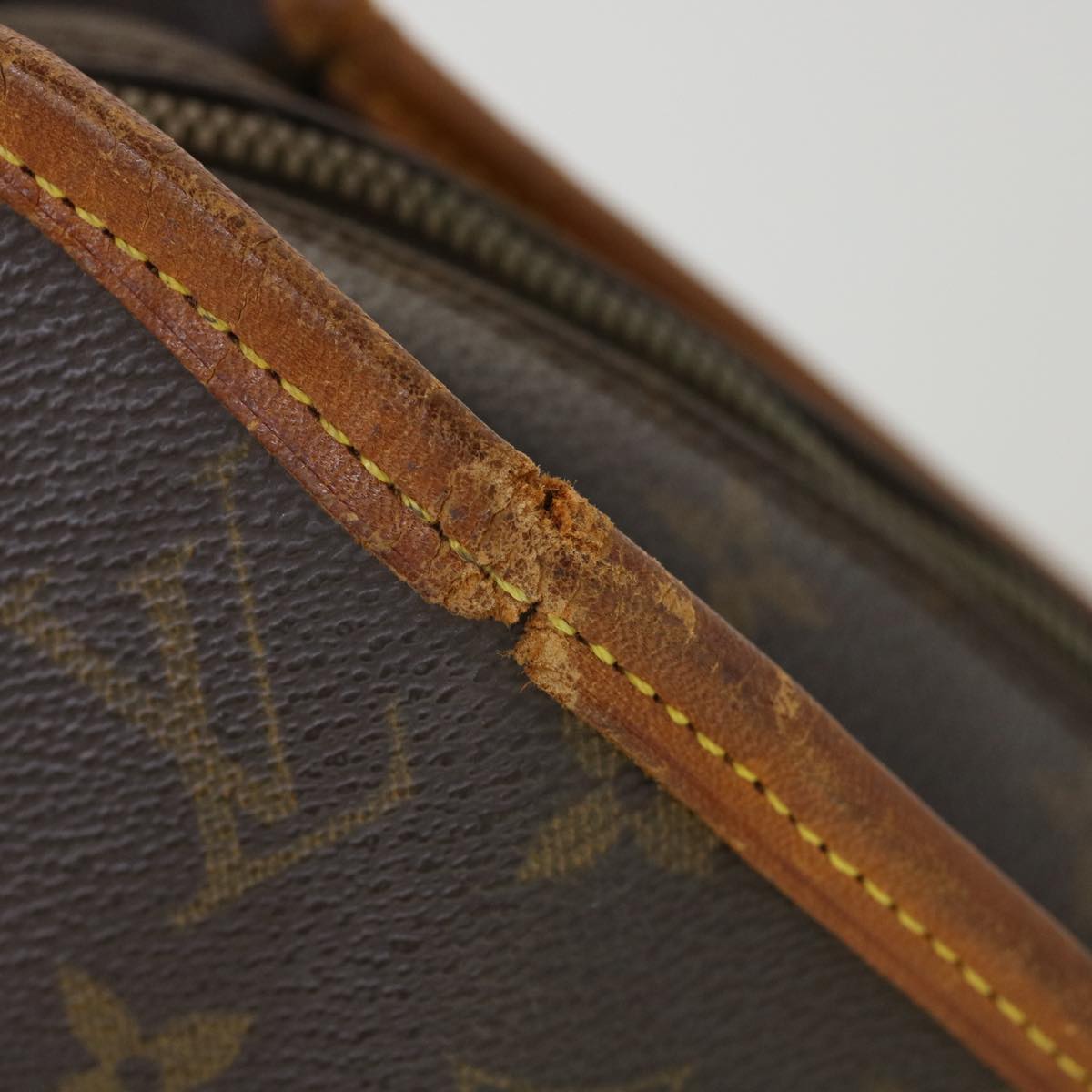 LOUIS VUITTON Monogram Rivoli Hand Bag M53380 LV Auth 38956