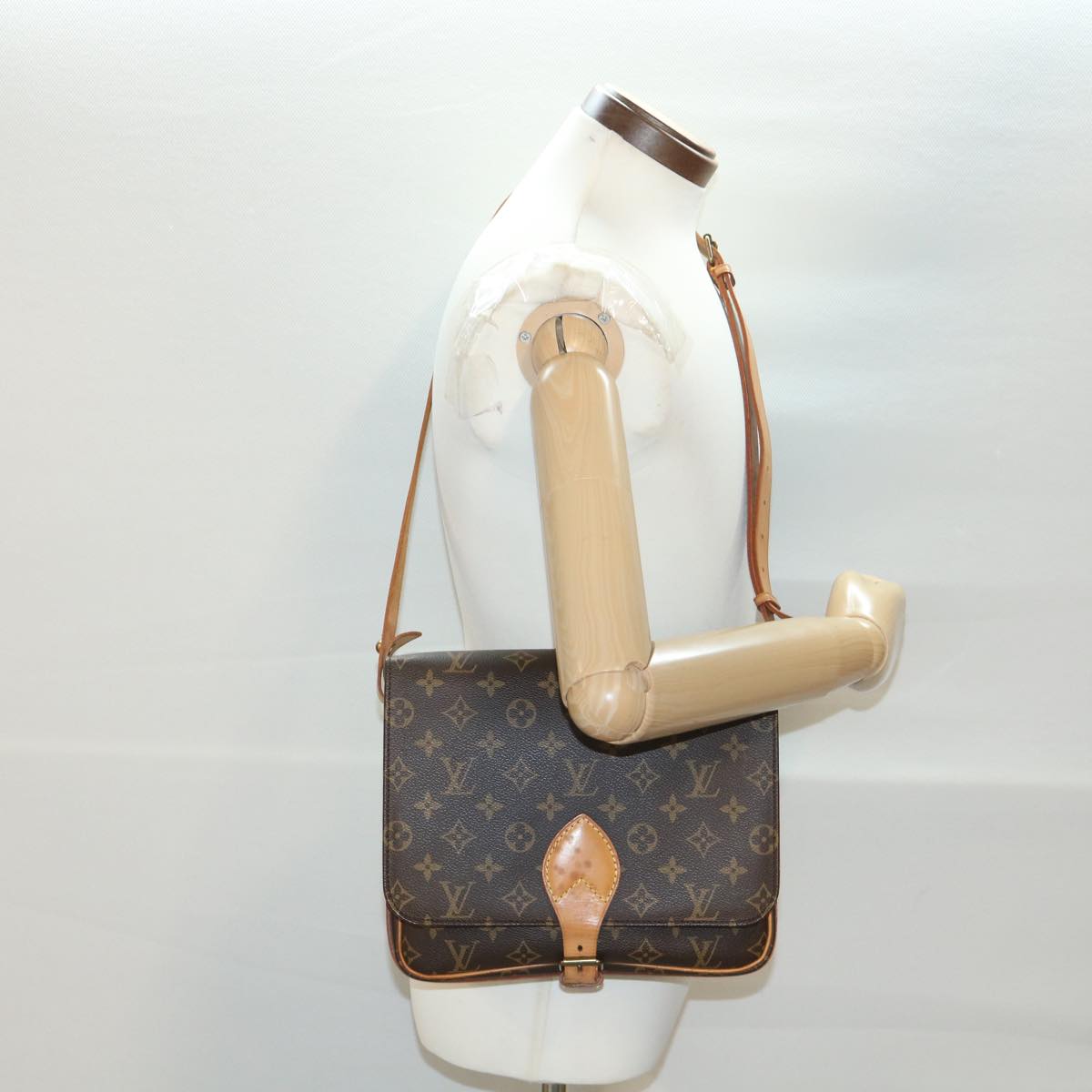 LOUIS VUITTON Monogram Cartouchiere GM Shoulder Bag M51252 LV Auth 38995