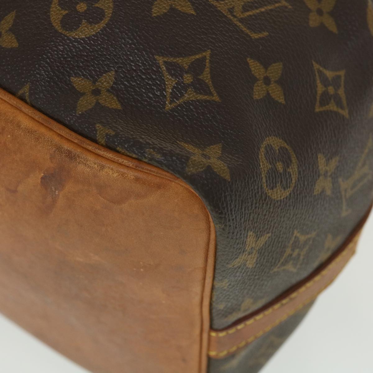 LOUIS VUITTON Monogram Petit Noe Shoulder Bag M42226 LV Auth 39014