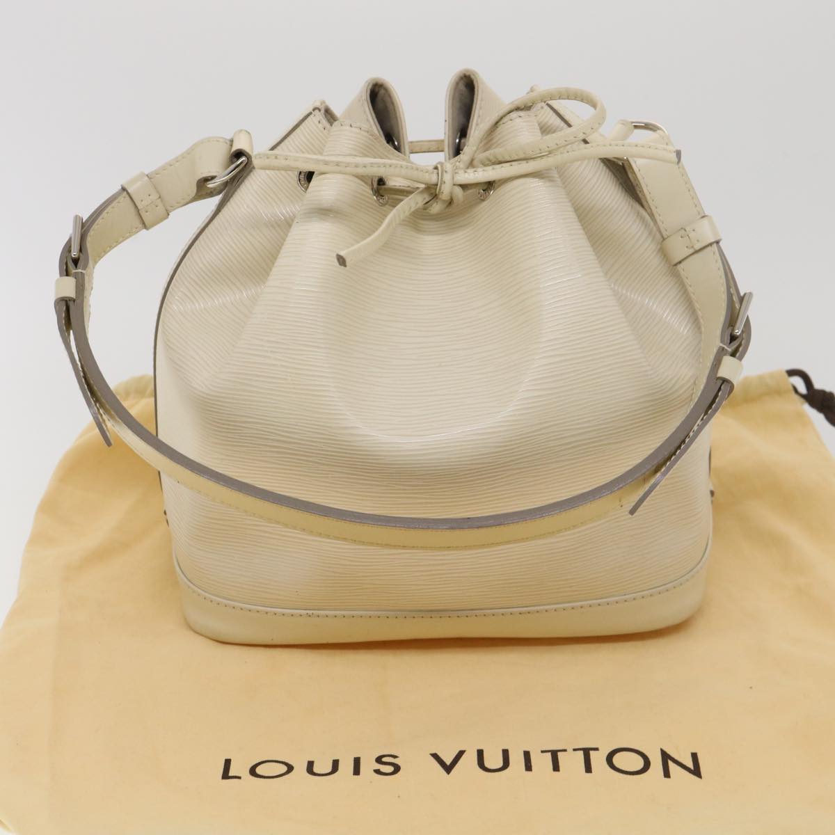 LOUIS VUITTON Epi Petit Noe Shoulder Bag White Yvoire M4084J LV Auth 39066