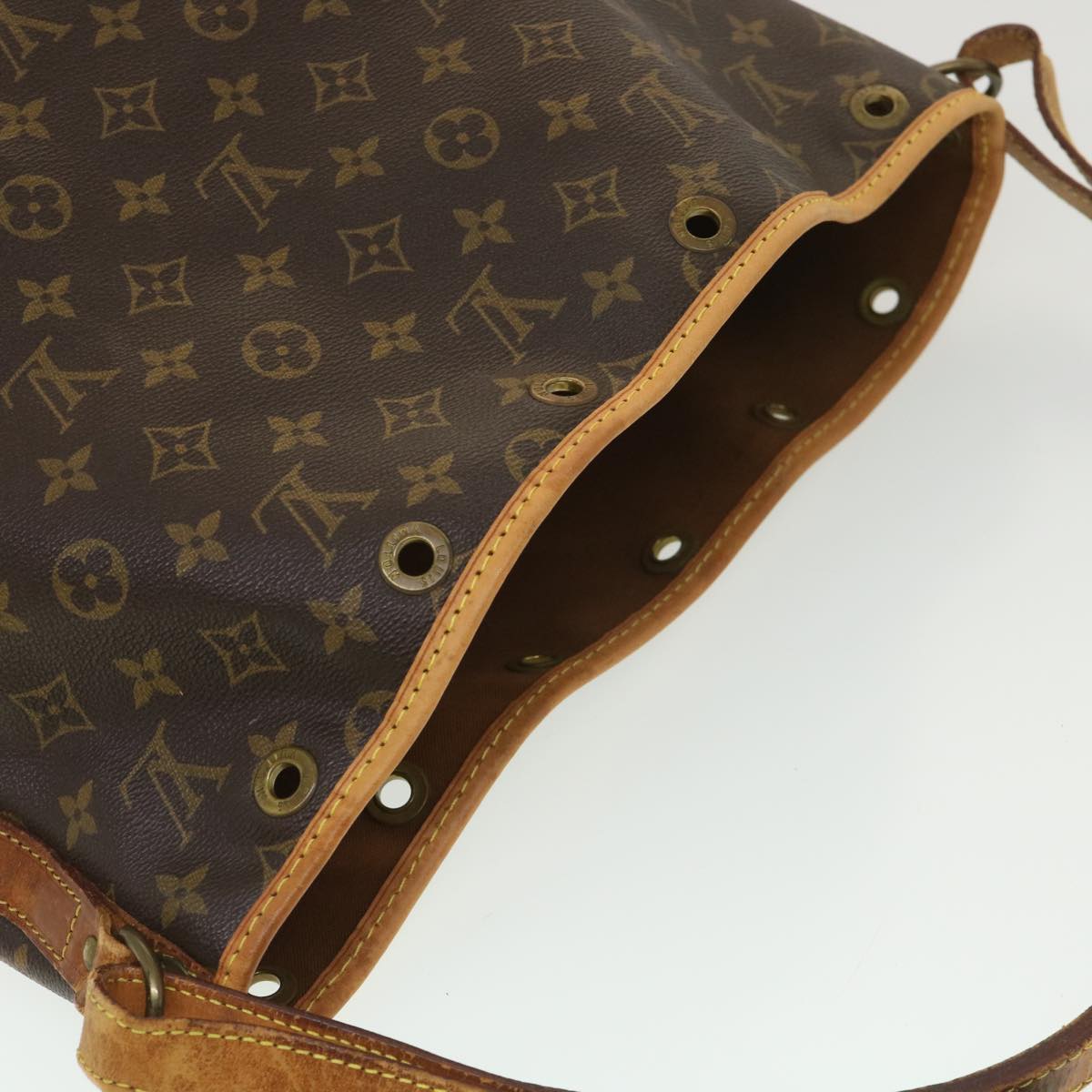 LOUIS VUITTON Monogram Noe Shoulder Bag M42224 LV Auth 39083