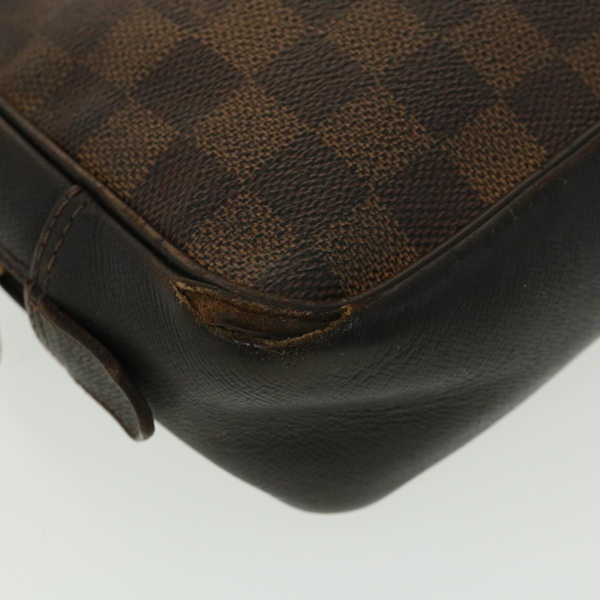 LOUIS VUITTON Damier Ebene Trousse Toilette Clutch Bag N47623 LV Auth 39121