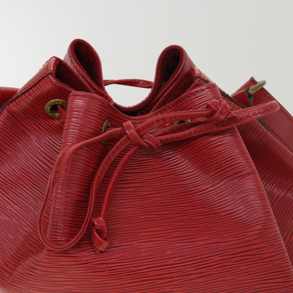 LOUIS VUITTON Epi Petit Noe Shoulder Bag Red M44107 LV Auth 39185