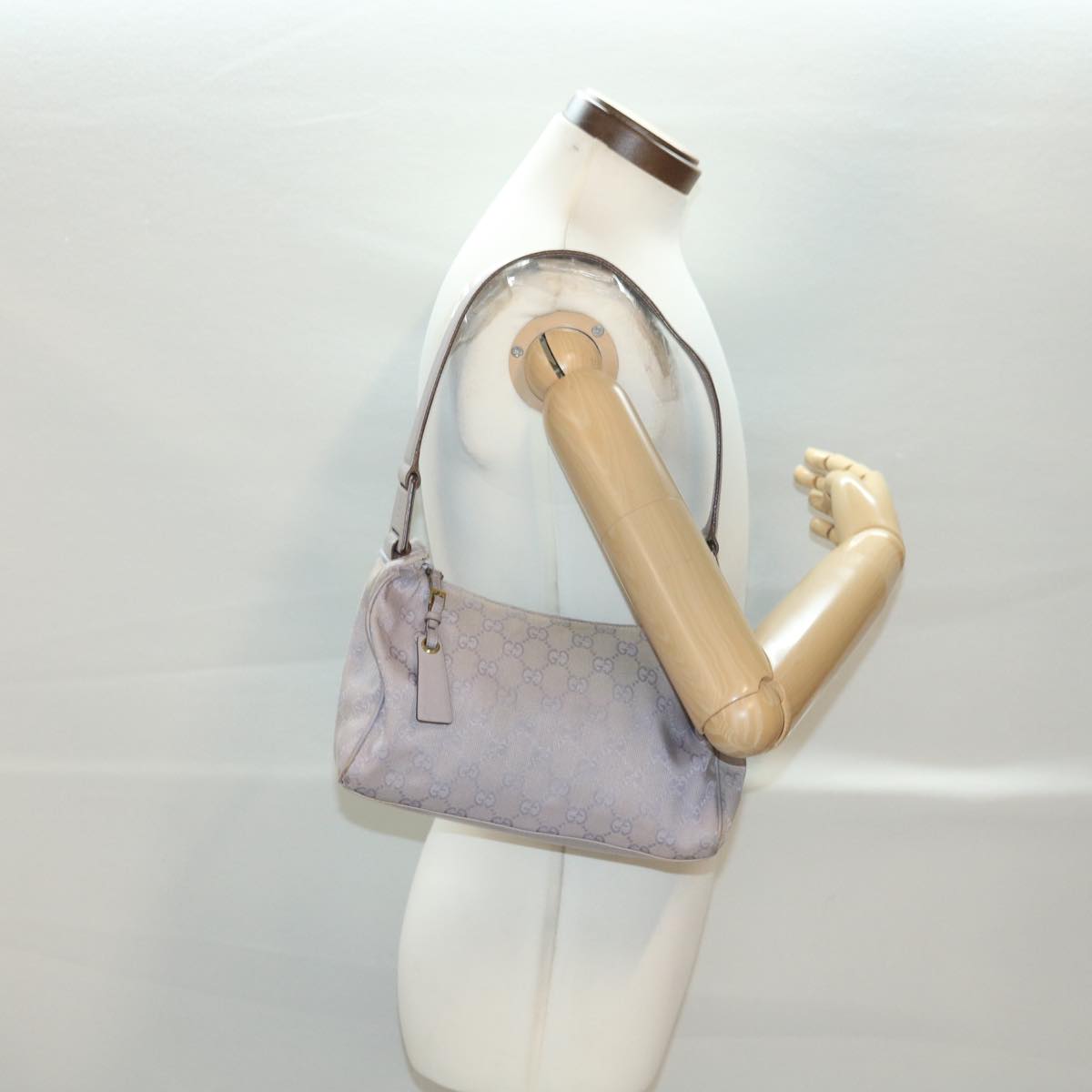 GUCCI GG Canvas Shoulder Bag Purple 92699 Auth 39197