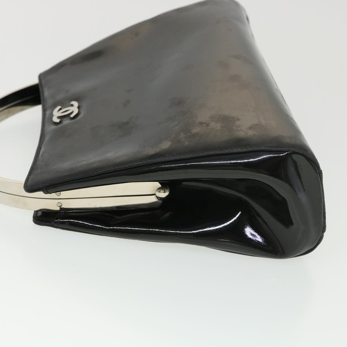 CHANEL Hand Bag Enamel Black CC Auth 39199