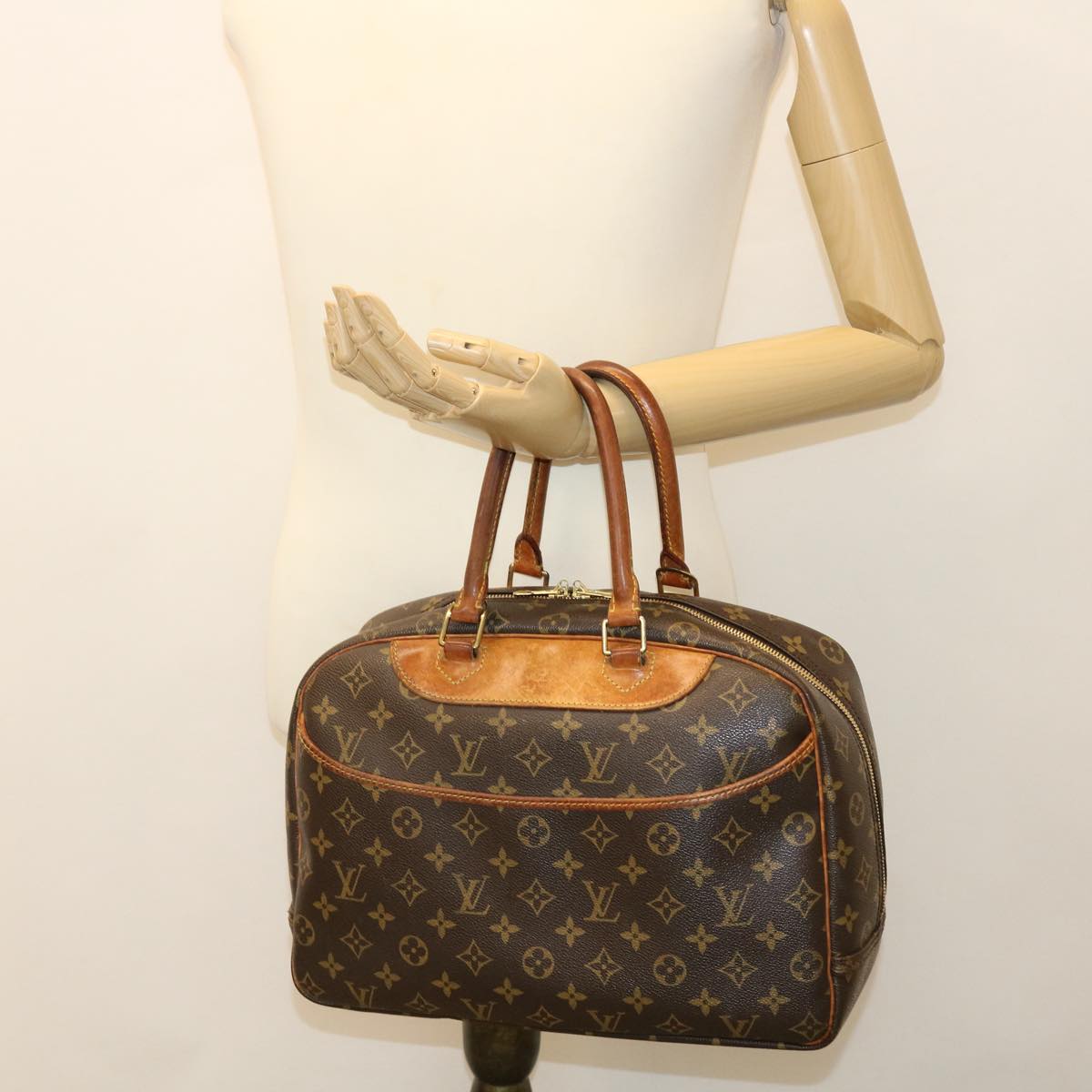 LOUIS VUITTON Monogram Deauville Hand Bag M47270 LV Auth 39226