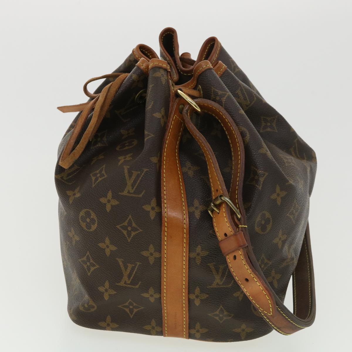 LOUIS VUITTON Monogram Petit Noe Shoulder Bag M42226 LV Auth 39246