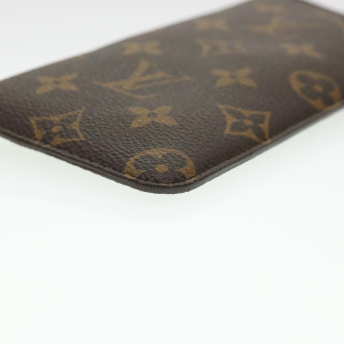 LOUIS VUITTON Monogram Etui Lunettes MM Glasses Case M66544 LV Auth 39282