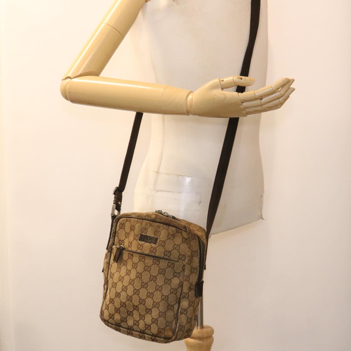 GUCCI GG Canvas Shoulder Bag Beige 0316 002058 Auth 39712