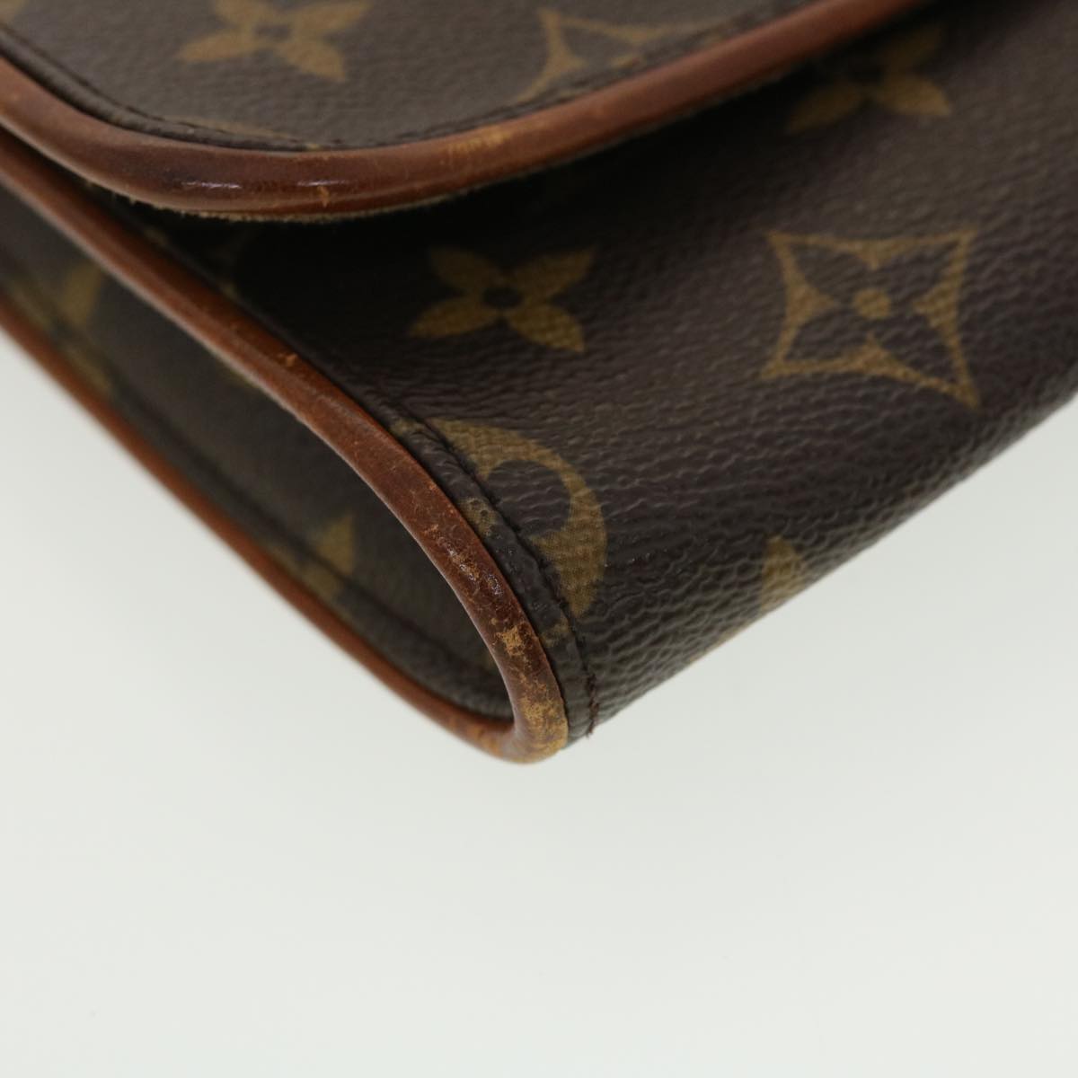 LOUIS VUITTON Monogram Pochette Twin GM Shoulder Bag M51852 LV Auth 39741