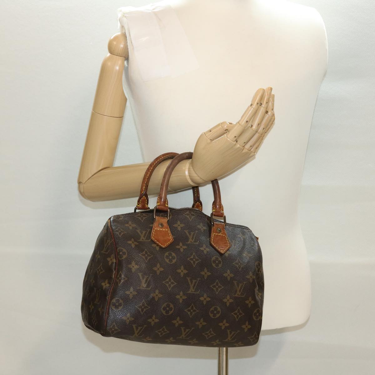 LOUIS VUITTON Monogram Speedy 25 Hand Bag M41528 LV Auth 39763