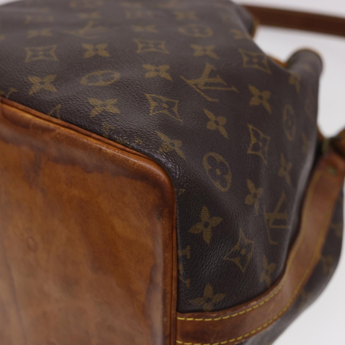 LOUIS VUITTON Monogram Petit Noe Shoulder Bag M42226 LV Auth 39980