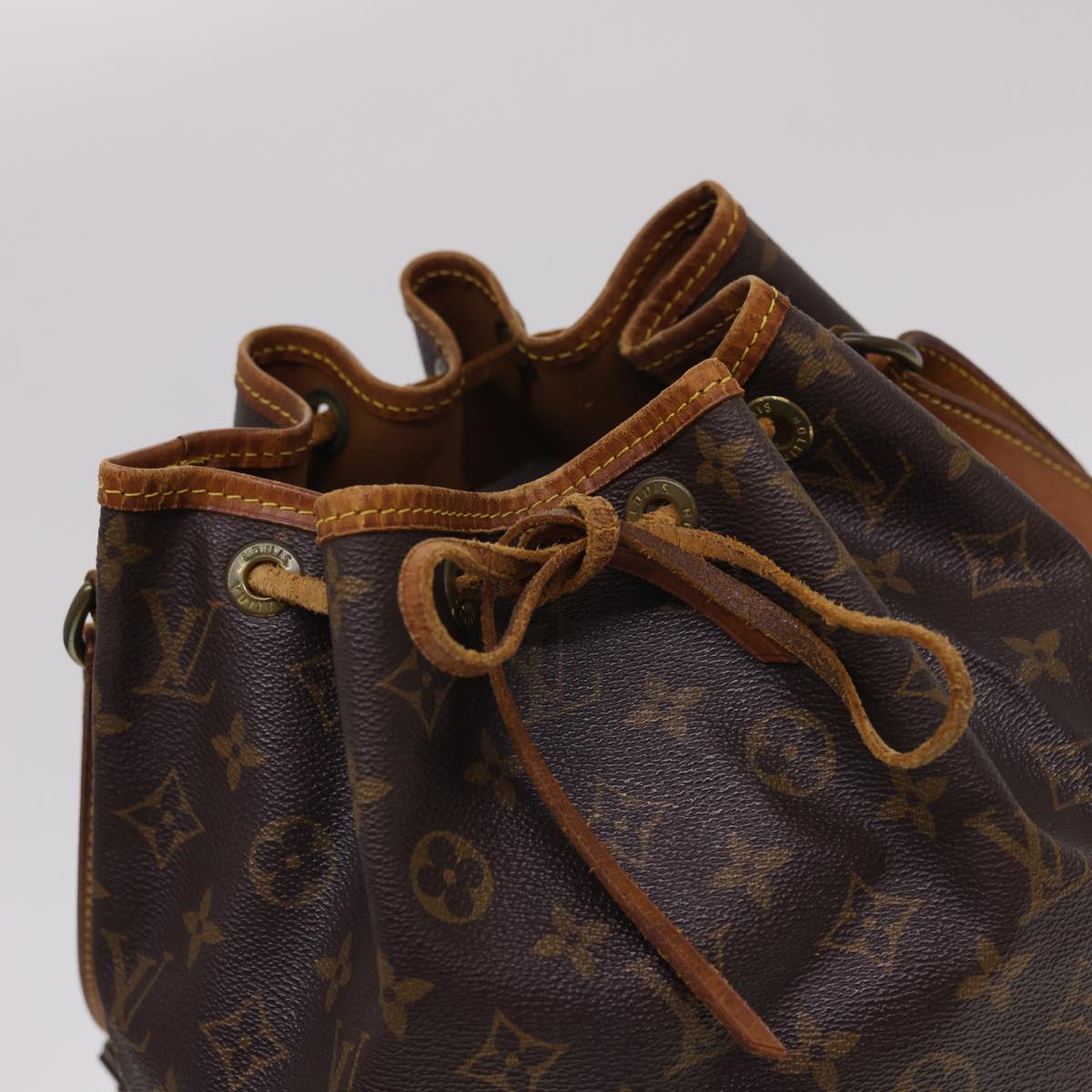 LOUIS VUITTON Monogram Petit Noe Shoulder Bag M42226 LV Auth 39980