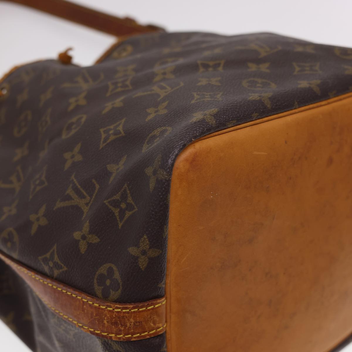 LOUIS VUITTON Monogram Petit Noe Shoulder Bag M42226 LV Auth 39981