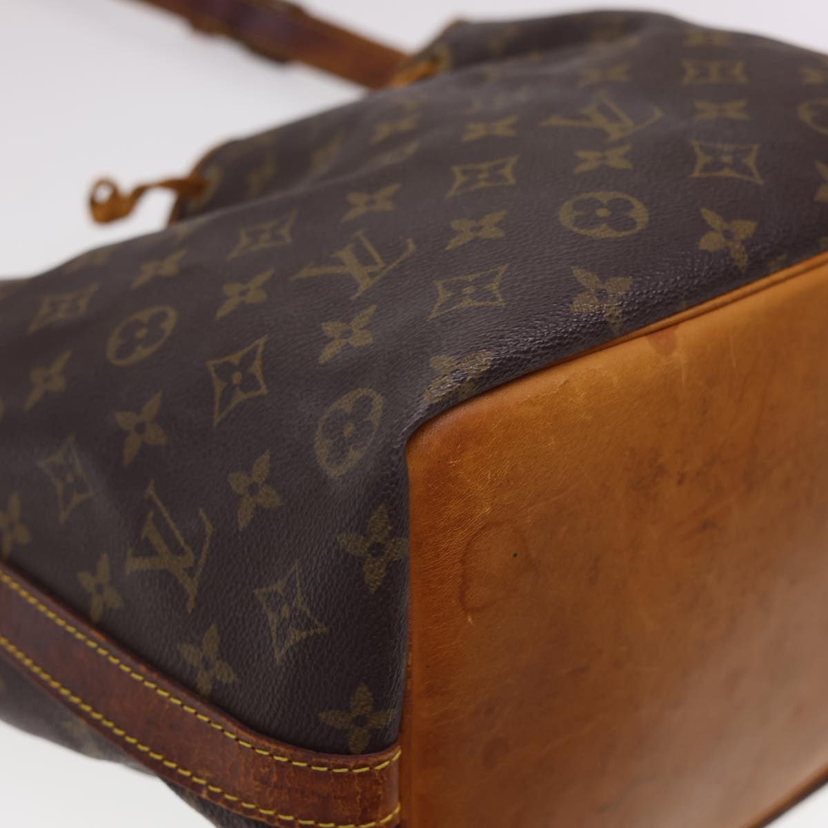 LOUIS VUITTON Monogram Petit Noe Shoulder Bag M42226 LV Auth 39981