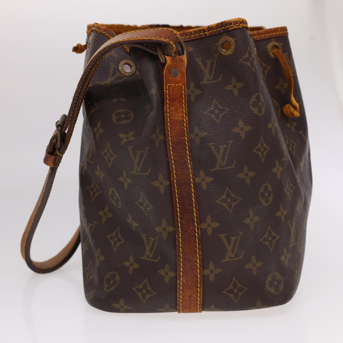 LOUIS VUITTON Monogram Petit Noe Shoulder Bag M42226 LV Auth 39981