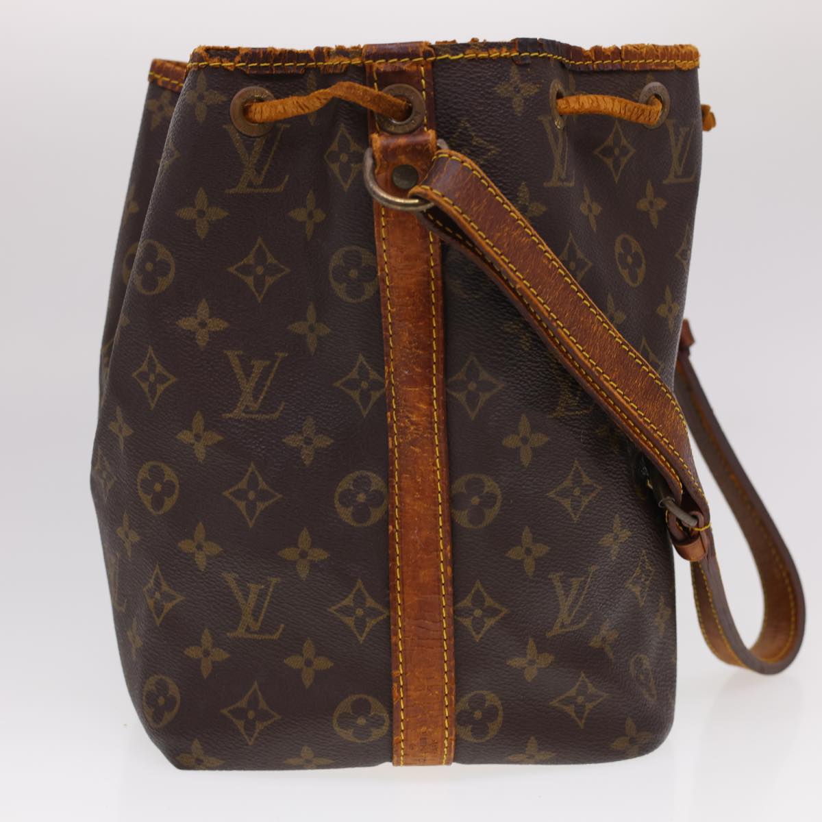 LOUIS VUITTON Monogram Petit Noe Shoulder Bag M42226 LV Auth 39981