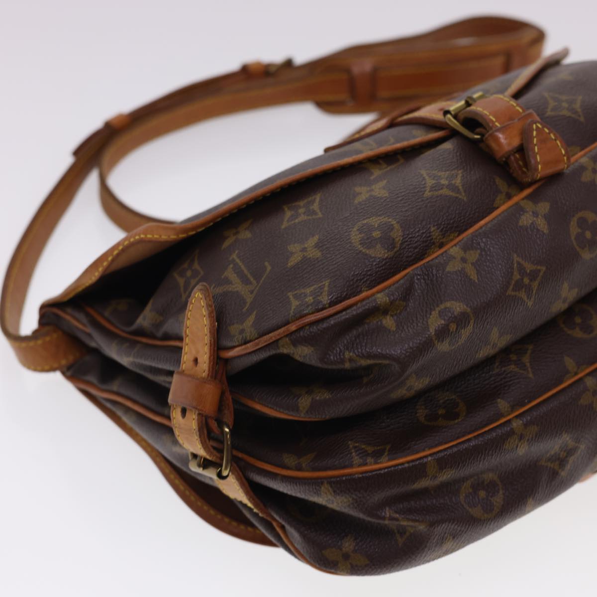 LOUIS VUITTON Monogram Saumur 30 Shoulder Bag M42256 LV Auth 40092