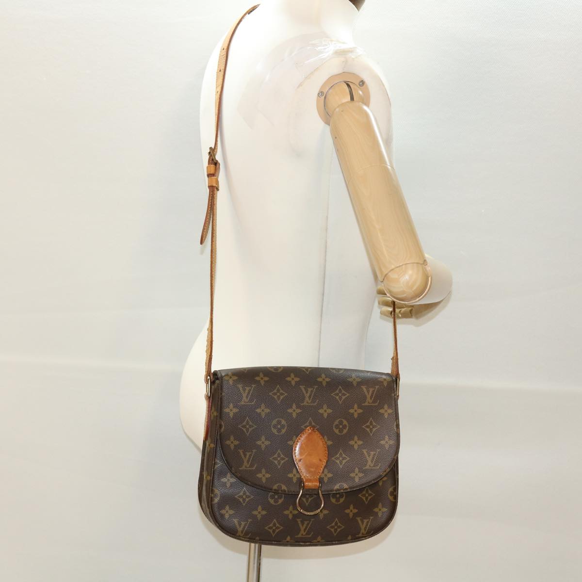 LOUIS VUITTON Monogram Saint Cloud GM Shoulder Bag M51242 LV Auth 40141