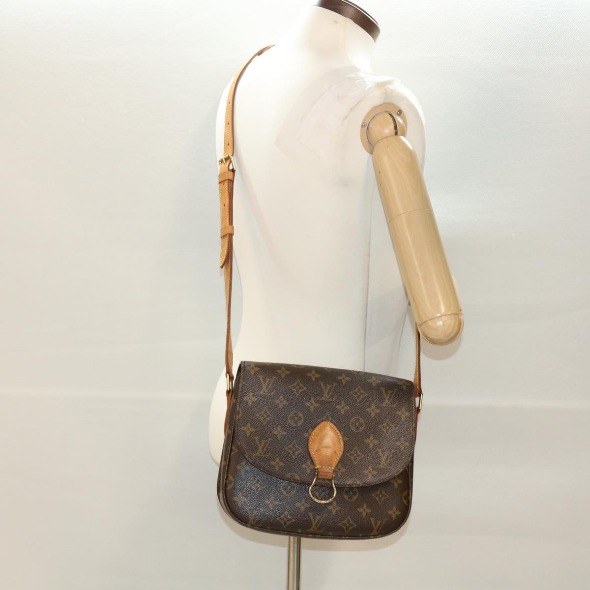 LOUIS VUITTON Monogram Saint Cloud GM Shoulder Bag M51242 LV Auth 40145