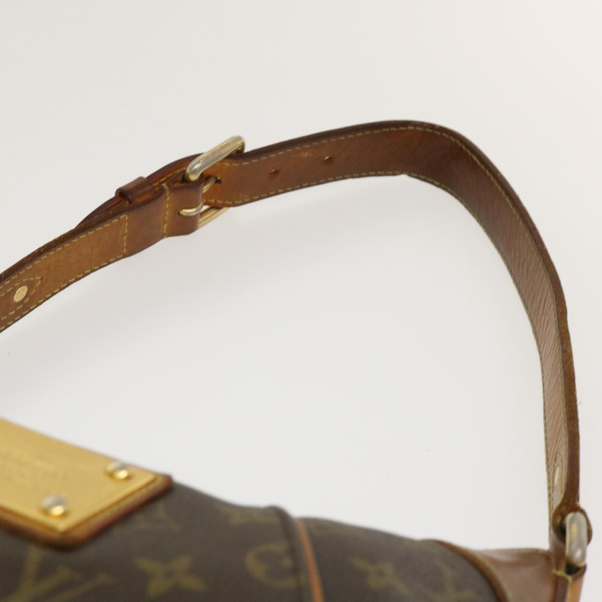 LOUIS VUITTON Monogram Thames PM Shoulder Bag M56384 LV Auth 40169