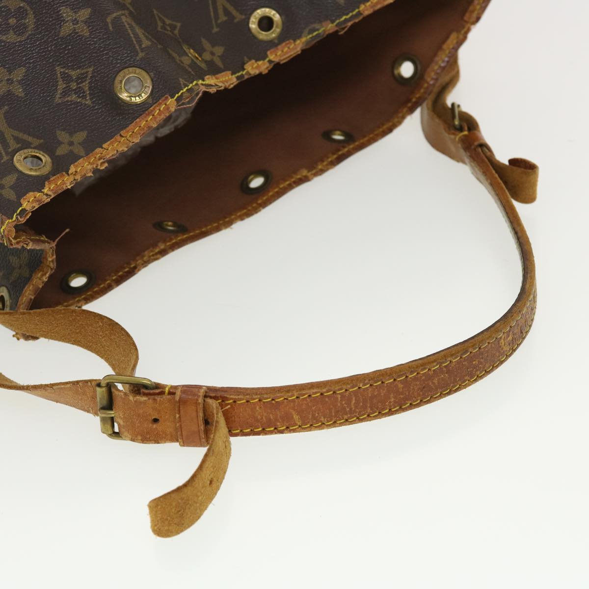 LOUIS VUITTON Monogram Petit Noe Shoulder Bag M42226 LV Auth 40179