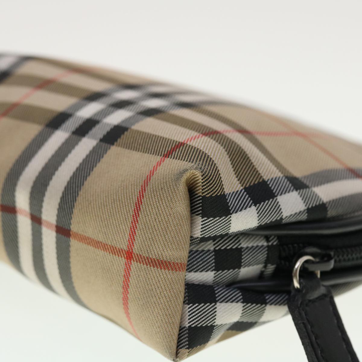 BURBERRY Nova Check Pouch Nylon Beige Auth 40199