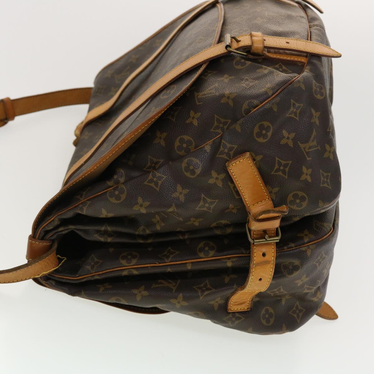 LOUIS VUITTON Monogram Saumur 43 Shoulder Bag M42252 LV Auth 40297