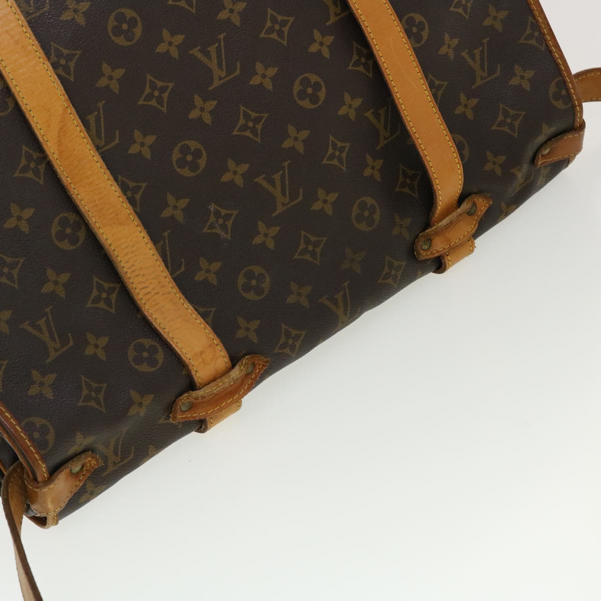 LOUIS VUITTON Monogram Saumur 43 Shoulder Bag M42252 LV Auth 40297