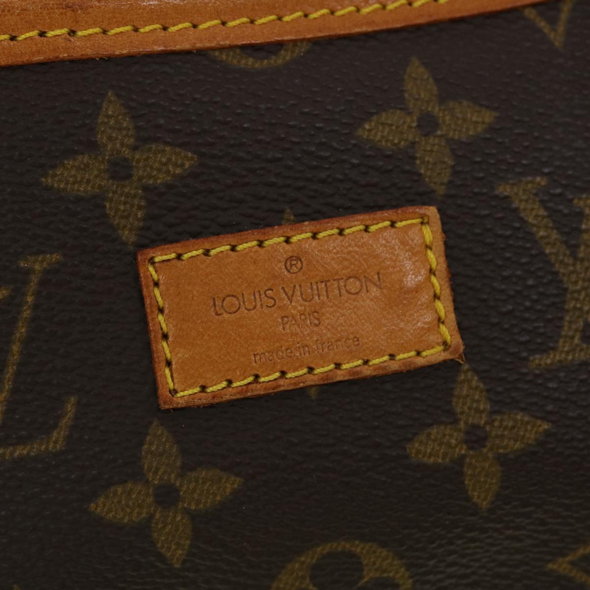 LOUIS VUITTON Monogram Saumur 35 Shoulder Bag M42254 LV Auth 40298