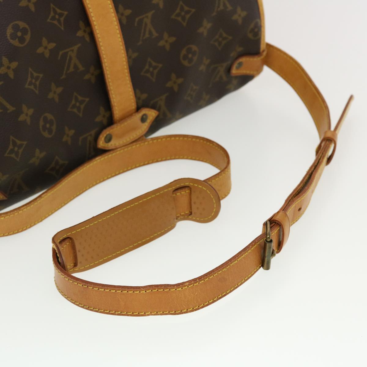 LOUIS VUITTON Monogram Saumur 35 Shoulder Bag M42254 LV Auth 40298