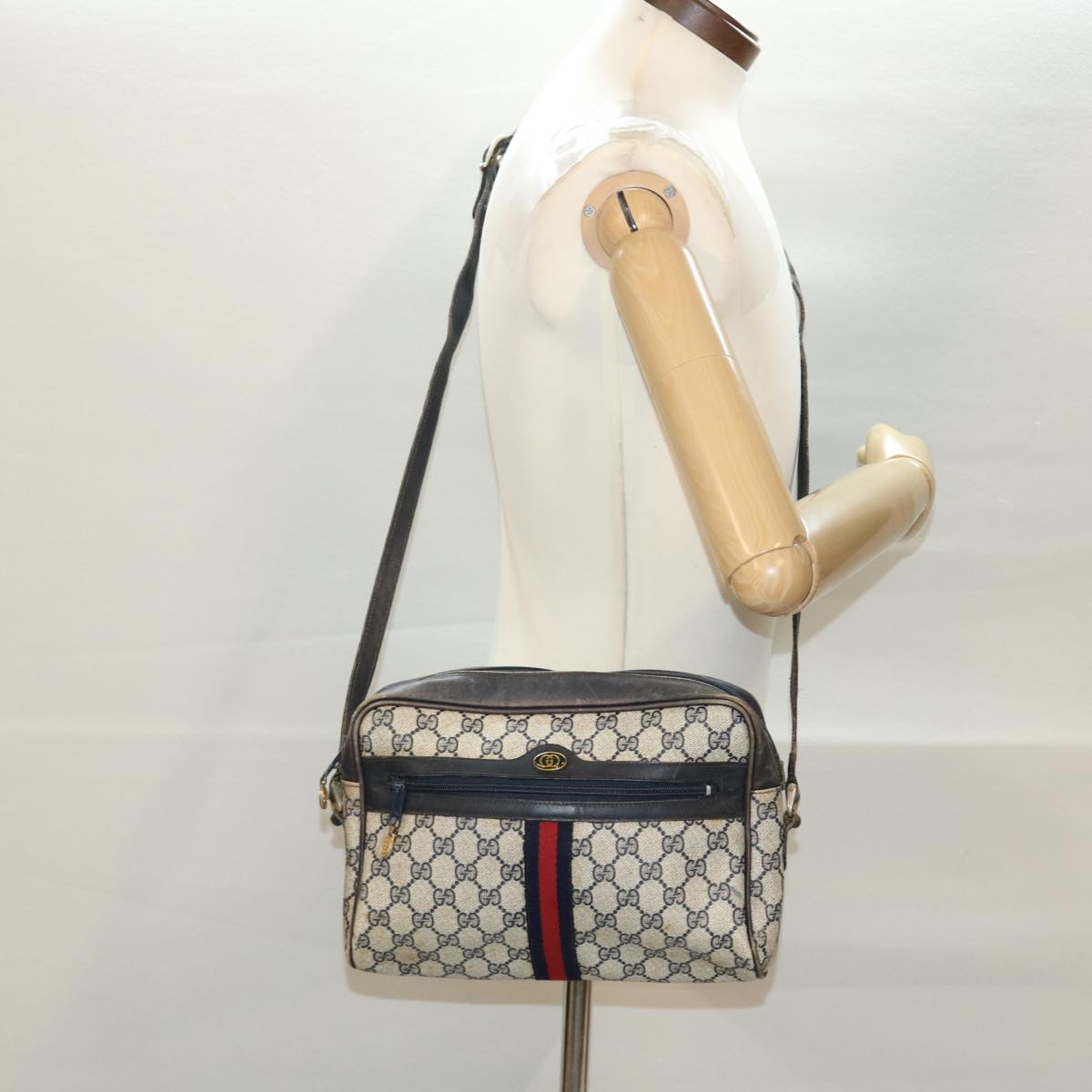 GUCCI GG Canvas Sherry Line Shoulder Bag PVC Leather Gray Red Navy Auth 40345