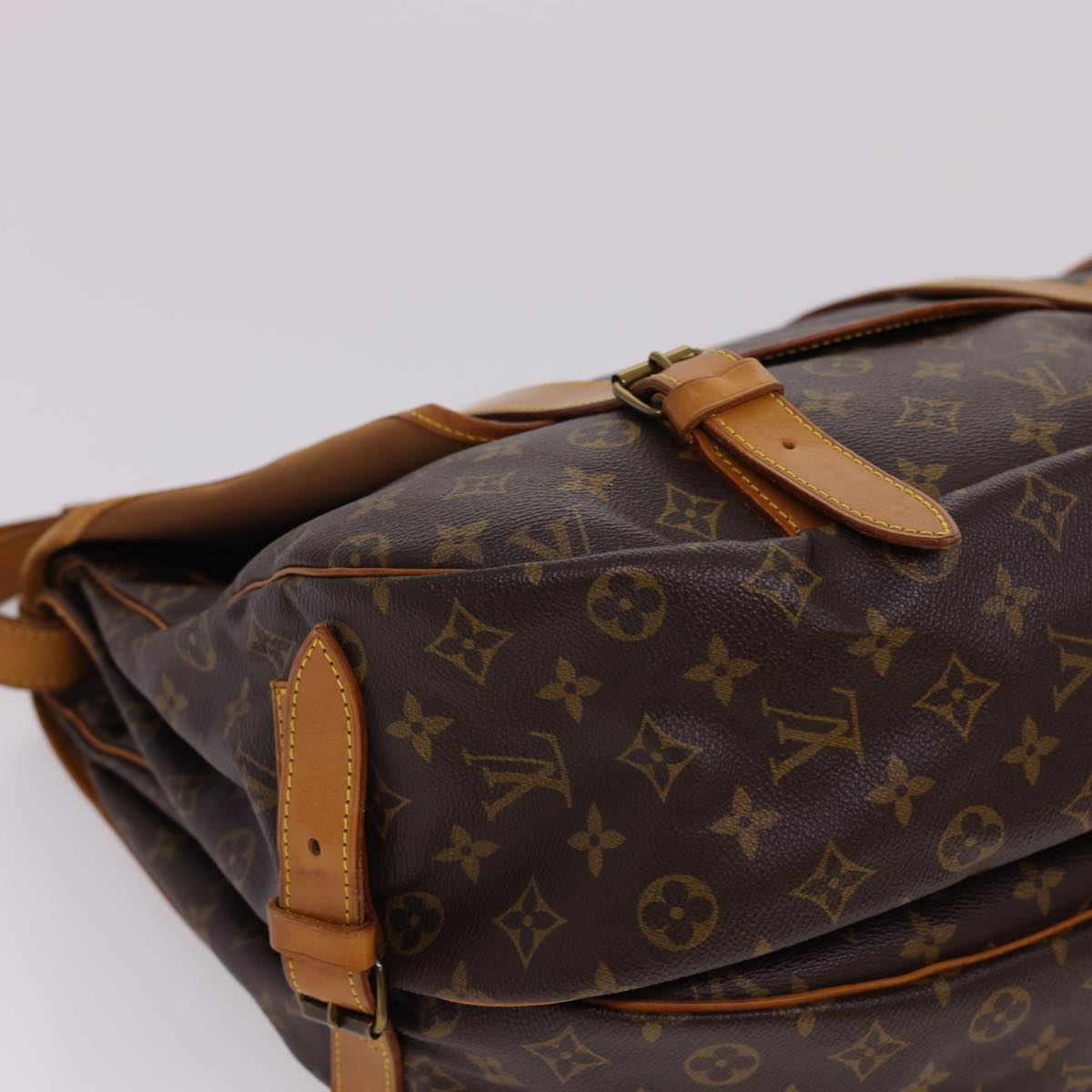 LOUIS VUITTON Monogram Saumur 43 Shoulder Bag M42252 LV Auth 40442