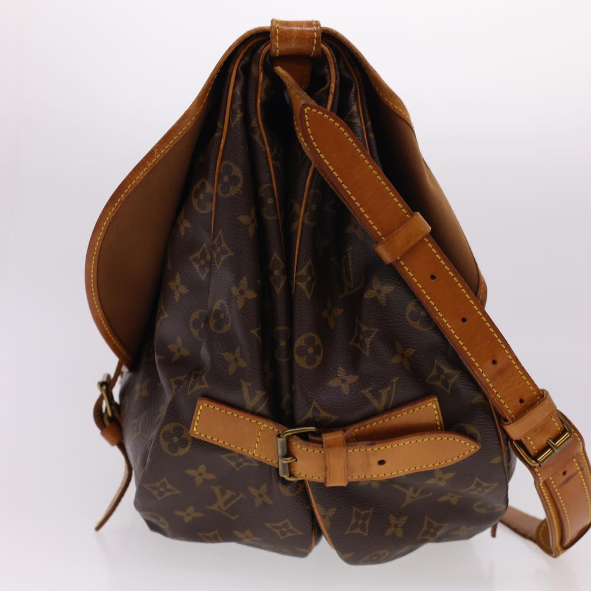 LOUIS VUITTON Monogram Saumur 43 Shoulder Bag M42252 LV Auth 40442